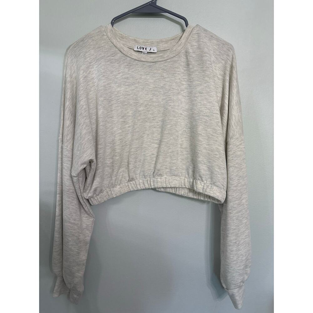 Love J Cropped Sweatshirt | Oatmeal Heather Long Sleeve | Relaxed Fit | XL